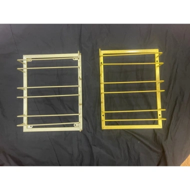 Giá treo ly rượu vang 4 hàng KT 400x225mm - Kệ treo ly gắn tủ, 250.000đ 9 Giá treo ly rượu vang 4 hàng KT 400x225mm - Kệ treo ly gắn tủ, 250.000đ 9
