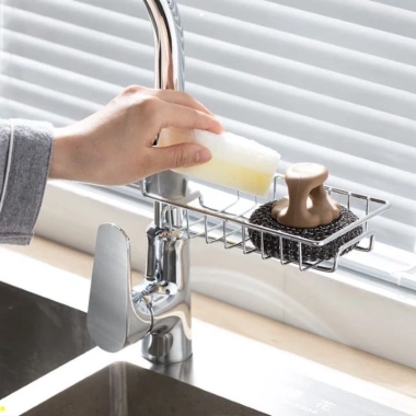 Giá treo vòi inox không khoan đục - tiện lợi chứa giẻ rửa bát, chỉ 25.000 VND