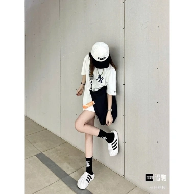 Giày Adidas Superstar Mule Trắng sọc đen chính hãng - Thời trang, thoải mái, giảm còn 1.690.000đ 7 Giày Adidas Superstar Mule Trắng sọc đen chính hãng - Thời trang, thoải mái, giảm còn 1.690.000đ 7