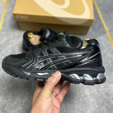 Giày Assics Gel‑Kayano 14 White Midnight chính hãng – Giá 215.000đ (giảm từ 277.350đ)