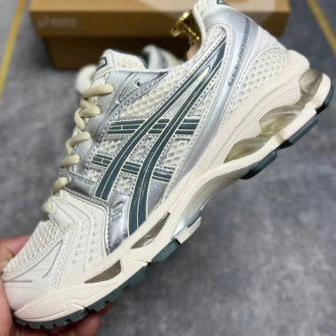 Giày Assics Gel‑Kayano 14 White Midnight chính hãng – Giá 215.000đ (giảm từ 277.350đ) 9 Giày Assics Gel‑Kayano 14 White Midnight chính hãng – Giá 215.000đ (giảm từ 277.350đ) 9