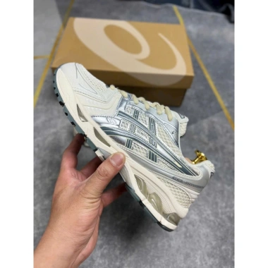 Giày Assics Gel‑Kayano 14 White Midnight chính hãng – Giá 215.000đ (giảm từ 277.350đ) 10 Giày Assics Gel‑Kayano 14 White Midnight chính hãng – Giá 215.000đ (giảm từ 277.350đ) 10