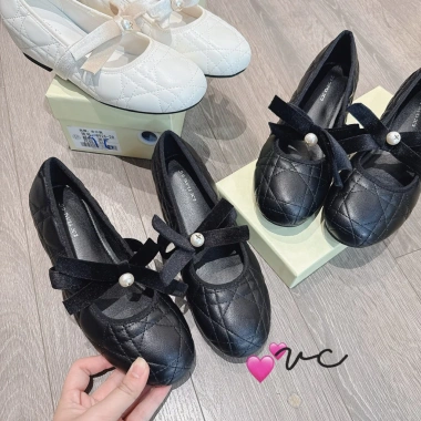 Giày bệ nơ da mềm 2 màu đen-kem, độn 3cm, size 35-39, giảm giá 520k