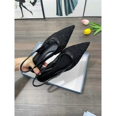 Giày Bệt Nữ Vải Ren Thêu Đế Mềm Quai Ôm Chân Trẻ Trung T29tron giảm còn 108k 5
