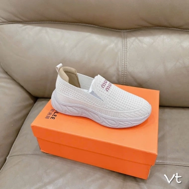 Giày bệt thể thao Môka Hg size 35-3 Fullbox siêu êm chân, màu xinh, chỉ 538k