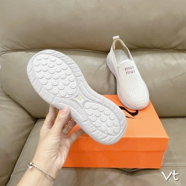 Giày bệt thể thao Môka Hg size 35-3 Fullbox siêu êm chân, màu xinh, chỉ 538k
