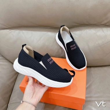 Giày bệt thể thao Môka Hg size 35-3 Fullbox siêu êm chân, màu xinh, chỉ 538k
