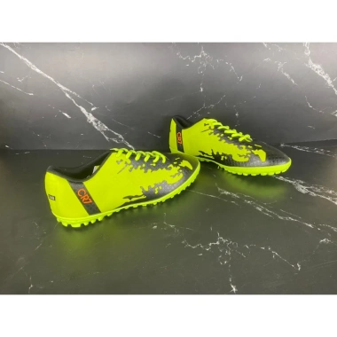 Giày bóng đá CR7 trẻ em đá sân cỏ nhân tạo - Giá ưu đãi 99.000 VNĐ, nhẹ, bám đá
