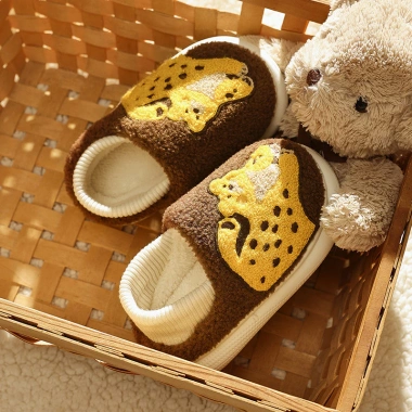 Giày bông Mario báo hoa và kỳ lân cho bé - Cotton ấm áp mùa đông, giá ưu đãi 197k 2 Giày bông Mario báo hoa và kỳ lân cho bé - Cotton ấm áp mùa đông, giá ưu đãi 197k 2