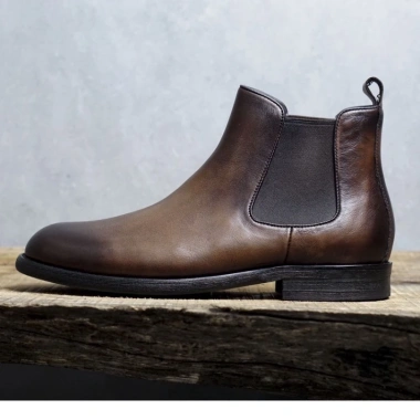 Giày boot Chelsea da bê đen nâu mũi tròn nam tính - Giá chỉ 6,337,500₫, giảm 23%