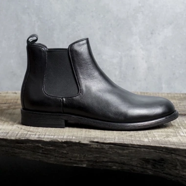 Giày boot Chelsea da bê đen nâu mũi tròn nam tính - Giá chỉ 6,337,500₫, giảm 23%