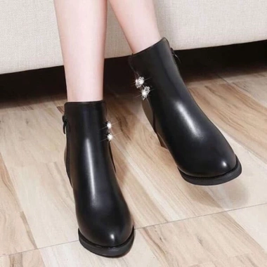 Giày Boot Gót Vuông Korea B380 Freeship 99k Toàn Quốc - Giá 450k, Tặng Nước Hoa 2