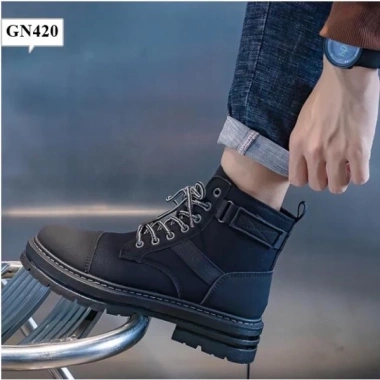 Giày Boot Nam Combat Boots Đế Dày Kiểu Truyền Thống 2 Màu GN420 - Giá ưu đãi 1.625.000 VND 4 Giày Boot Nam Combat Boots Đế Dày Kiểu Truyền Thống 2 Màu GN420 - Giá ưu đãi 1.625.000 VND 4