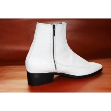 Giày boot nam da bò thật màu trắng B200 - Giá ưu đãi 2.759.250₫, phong cách 4 Giày boot nam da bò thật màu trắng B200 - Giá ưu đãi 2.759.250₫, phong cách 4