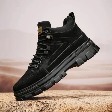 Giày Boot Nam Đen POIN GN415 – Phong Cách Độc Đáo, Giảm Giá 22% – Chỉ 1.462.500₫