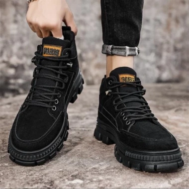 Giày Boot Nam Đen POIN GN415 – Phong Cách Độc Đáo, Giảm Giá 22% – Chỉ 1.462.500₫
