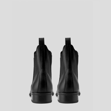 Giày Boot Nam FANGY Cross Mckay Chelsea Đen Bóng - Thời Trang Đỉnh, Đệm êm, Giá ưu đãi 3.867.500₫ 5 Giày Boot Nam FANGY Cross Mckay Chelsea Đen Bóng - Thời Trang Đỉnh, Đệm êm, Giá ưu đãi 3.867.500₫ 5