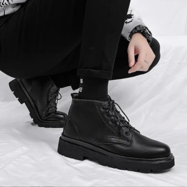 Giày Boot Nam Martin GN271 Đen - Thiết Kế Bền Bỉ, Độ Bám Cao, Giá 1.365.000 VNĐ 2