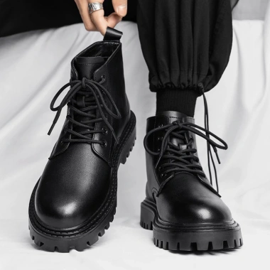Giày Boots Nam Cao Cổ Da Đen Trơn BCC12 - Phong Cách Chiến Binh, Giá 1.095.500₫ 2 Giày Boots Nam Cao Cổ Da Đen Trơn BCC12 - Phong Cách Chiến Binh, Giá 1.095.500₫ 2