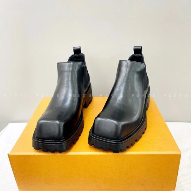 Giày Bốt Trang Điểm Da Bò Unisex PANTU - Giá 2.567.500 VND, Thoải Mái Bảo Vệ
