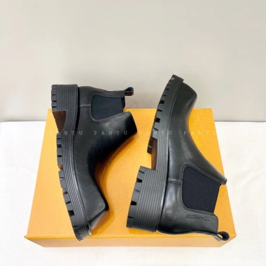 Giày Bốt Trang Điểm Da Bò Unisex PANTU - Giá 2.567.500 VND, Thoải Mái Bảo Vệ