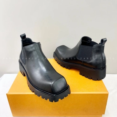 Giày Bốt Trang Điểm Da Bò Unisex PANTU - Giá 2.567.500 VND, Thoải Mái Bảo Vệ 9 Giày Bốt Trang Điểm Da Bò Unisex PANTU - Giá 2.567.500 VND, Thoải Mái Bảo Vệ 9