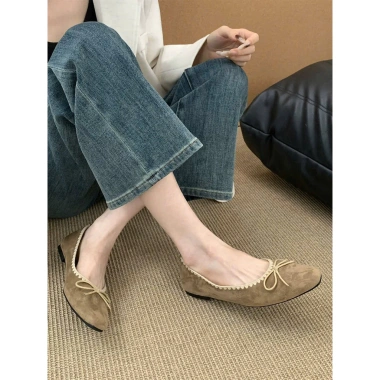 Giày búp bê da lộn mũi vuông nơ OKLEIBO Thu Đông 2.025 - chỉ 499.000₫ 7