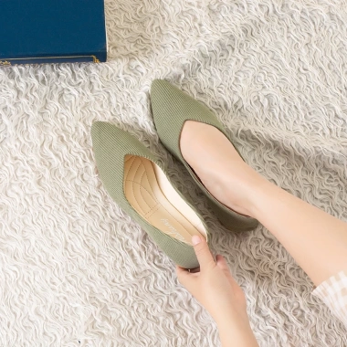 Giày búp bê da lộn nữ thời trang – Đẹp, nhẹ, giá chỉ 207.360₫ giảm tới 20%