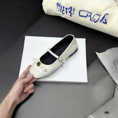 Giày Búp Bê Đế Bệt Da Mềm Đai Ngang - Mũi Nơ Hoa Trà, phong cách công sở du lịch, chỉ 225.000 VND 5