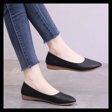 Giày Búp Bê Đế Mềm Thoải Mái Da Đen Nữ Công Sở Thời Trang Chuyên Nghiệp 235.959₫ 6