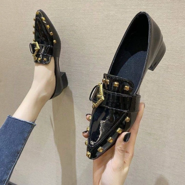 Giày Búp Bê Mũi Nhọn Đế Dày Một Hàng Nút Thời Trang Xuân 2.021 Giá 258.120₫