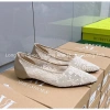 Giày búp bê mũi nhọn vải lưới thêu hoa đế đỏ cao cấp - Full box 410k 6