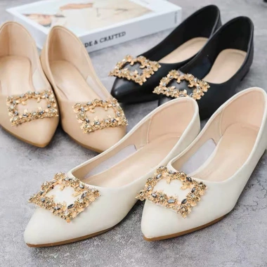 Giày Búp Bê Nữ Đế Bệt Mũi Nhọn Đính Đá Vàng A16 - Giá 150.000, Siêu Thoải Mái