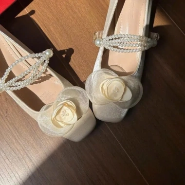 Giày búp bê nữ Hàn Quốc đính hoa trà, dây ngọc - Đế cao 4cm sang trọng tiệc, làm, dự cưới