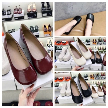 Giày búp bê nữ màu đỏ mũi tròn Siêu hot xuân 2.025 giá chỉ 99.000₫