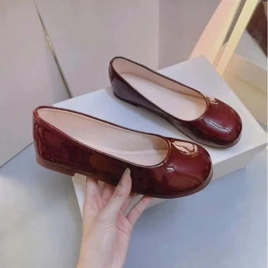 Giày búp bê nữ mũi tròn da bóng mềm, đế dẻo êm chân, size lớn hơn 1 giảm còn 129k 8 Giày búp bê nữ mũi tròn da bóng mềm, đế dẻo êm chân, size lớn hơn 1 giảm còn 129k 8