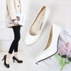 Giày cao gót 3 phân nữ màu trắng da công sở, miệng nông, gót nhọn 5‑7cm, cỡ lớn - Giá ưu đãi 424.440₫