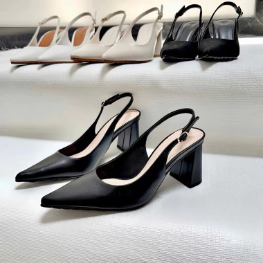 Giày cao gót 7cm mũi nhọn Metallic Slingback MARIS SLB79 - trẻ trung công sở, 349.000₫ 6 Giày cao gót 7cm mũi nhọn Metallic Slingback MARIS SLB79 - trẻ trung công sở, 349.000₫ 6