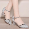Giày cao gót bít mũi da nhũ kim tuyến 5.5-7.5cm dây bóng chéo - Giá 157.900₫ 3