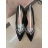 Giày cao gót cô dâu satin mũi nhọn, 9 phân đính vòng hạt nguyệt quế – Sang, slay 318k 9