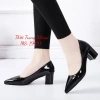 Giày cao gót công sở gót vuông sang trọng, size lớn 40-44, giá ưu đãi 299.700₫ 5
