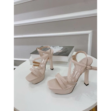 Giày cao gót đế 12cm AN SHOES xăng Đan, quai chéo chắc chắn - Phù hợp mix đồ công sở & dạo phố, giá 450.000₫ 3 Giày cao gót đế 12cm AN SHOES xăng Đan, quai chéo chắc chắn - Phù hợp mix đồ công sở & dạo phố, giá 450.000₫ 3