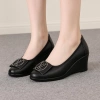 Giày cao gót đế xuồng công sở 5cm mềm êm không đau chân 3 màu Đen, Kem, Đen Logo 175k 5