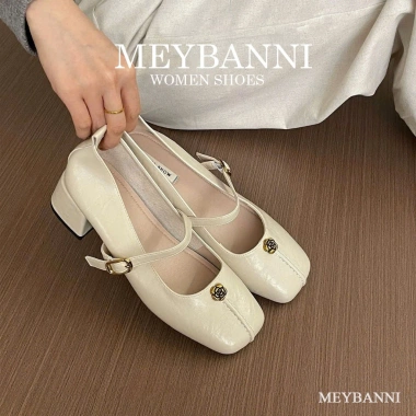 Giày Cao Gót MEYBANNI D573 Mũi Vuông Quai Ngang Đính Khuy Hoa Hồng Vàng Đế Cao 4P - Giá chỉ 259k 2 Giày Cao Gót MEYBANNI D573 Mũi Vuông Quai Ngang Đính Khuy Hoa Hồng Vàng Đế Cao 4P - Giá chỉ 259k 2