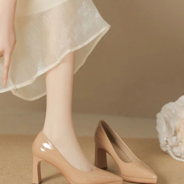 Giày cao gót mũi nhọn mềm, đế vuông 8 phân - đen nude, giảm 71k FFAN STORE 7