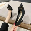 Giày cao gót nhọn 5 phân công sở nữ Doudouwu HK cao cấp BQ25 - Mũi nhọn, khuy vuông, đính đá, chỉ 400.000₫
