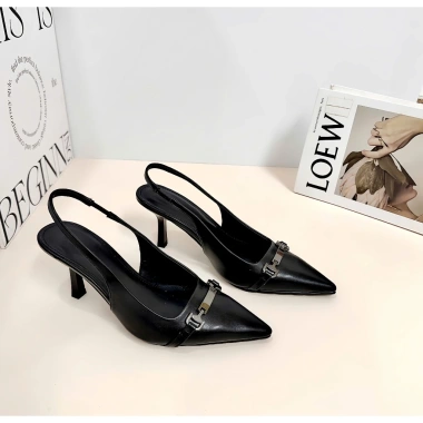 Giày cao gót nữ bít mũi 7cm guốc mũi nhọn phối khóa dáng công sở DAZZLING SHOES SLB123 319k
