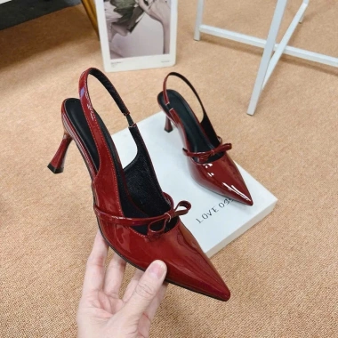 Giày cao gót nữ bít mũi da bóng quai nơ 7 phân U109 - Giá chỉ 252.000đ