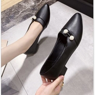 Giày Cao Gót Nữ Emily Đính Ngọc Đế Cao 4cm Da Mềm Mịn - Giày Công Sở Basic 318.000 VND