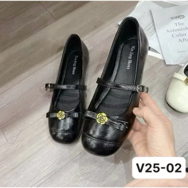 Giày cao gót nữ gót vuông nơ hoa trà – Da bóng mũi trám công sở, giảm còn 300k 4 Giày cao gót nữ gót vuông nơ hoa trà – Da bóng mũi trám công sở, giảm còn 300k 4